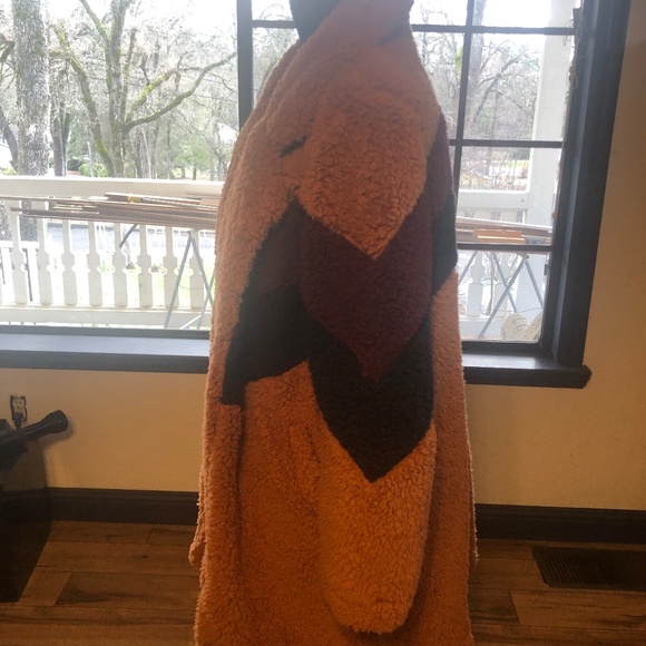 Love Tree Teddy Bear Fleece Jacket - Picture 5 of 8